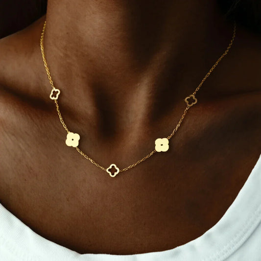 Trèfle – Lucky Clover Necklace in Gold or Silver Stainless Steel